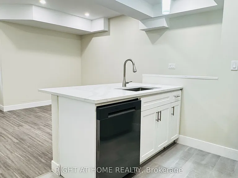 346 Ashland Ave #BACK — Photo 15