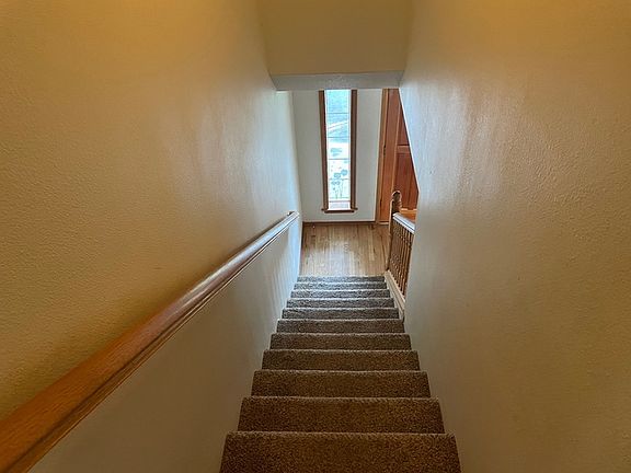 4th image of 5213 NE 56th St