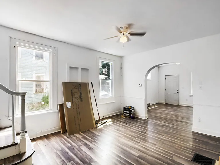 62-64 S Eureka Ave #62 — Photo 4