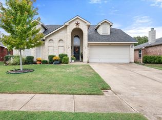 3425 Charing Cross Rd, Midlothian, TX 76065