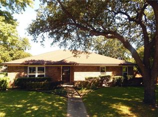 1406 Danish Dr, Grand Prairie, TX 75050