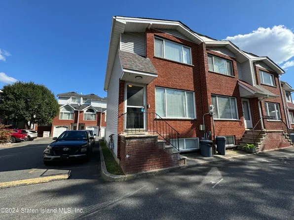 87 Cranford Ct, Staten Island, NY 10306