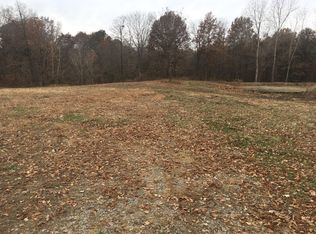 5343 Landmark Rd, Iuka, IL 62849