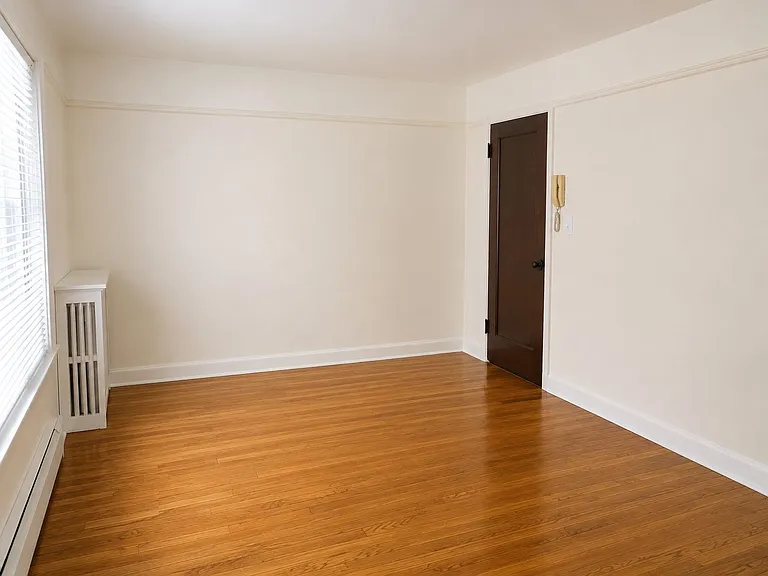 Preston Apartments — Photo 21