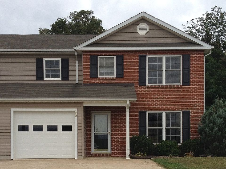 1st image of 146 Kerfoot Ave