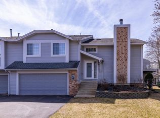 2827 Riverwood Ln NW, Rochester, MN 55901