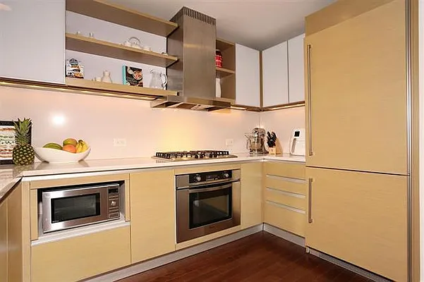 Sold by Weichert/Exchange Place | media 14