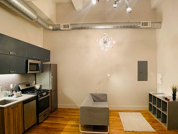 2nd image of 372 Kosciusko St #214
