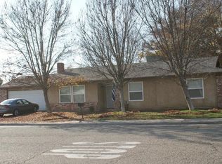991 7th Ave, Kingsburg, CA 93631