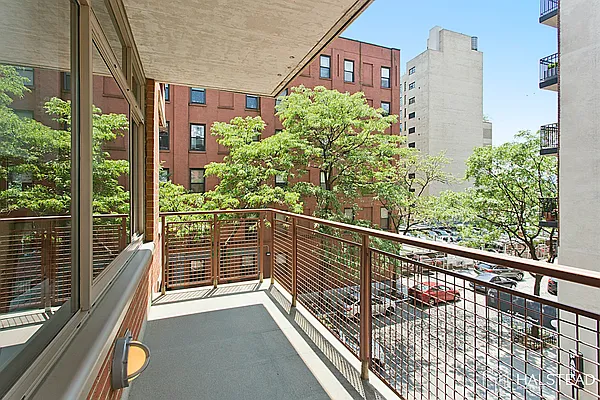 Sold by Brown Harris Stevens | media 21