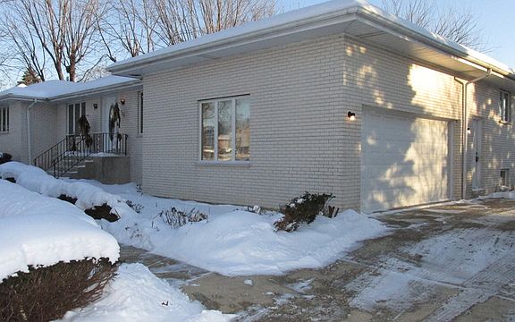 3rd image of 126 Raven Ln