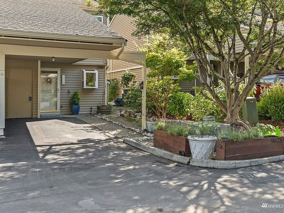 1st image of 9623 NE 121st Ln