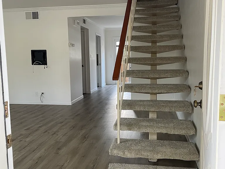 218 El Dorado Ave — Photo 17
