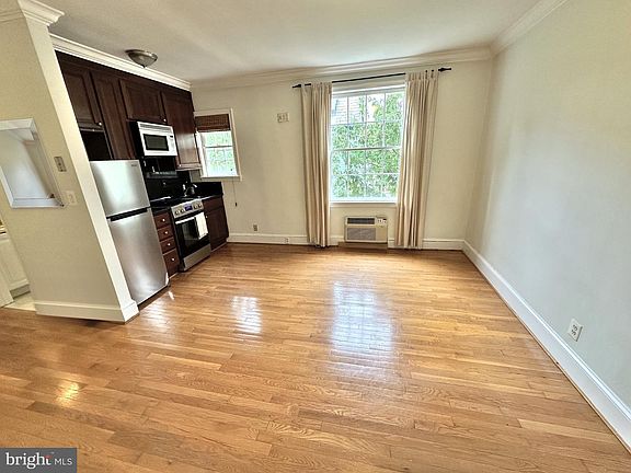 4th image of 3520 West St NW #Nw-202