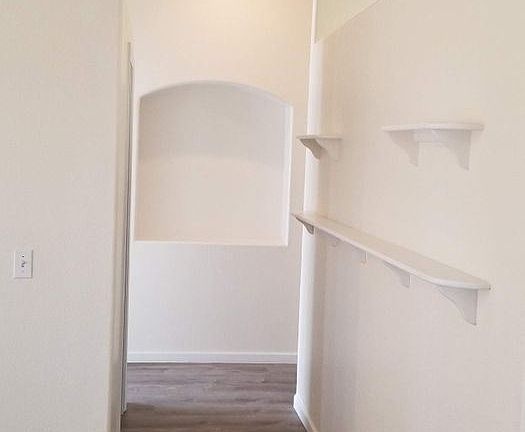 5th image of 2373 Clarke Pl