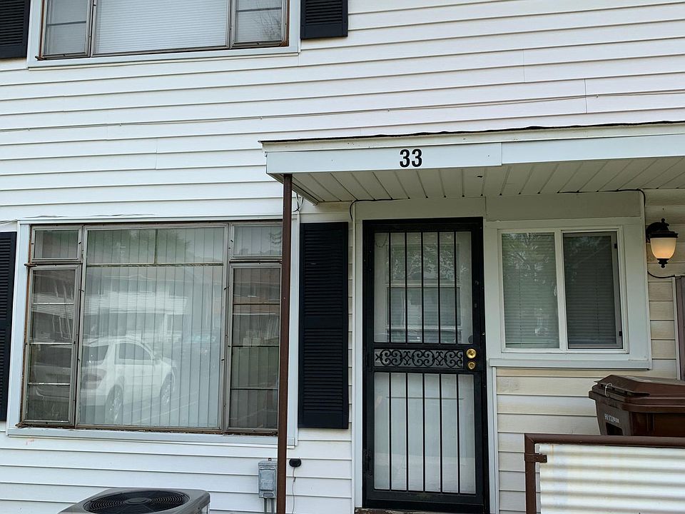 1st image of 33 Indianwood Blvd #33
