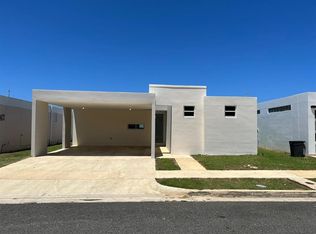 Pescador #M11, Manati, PR 00674