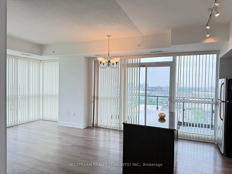 160 Vanderhoof Ave #1605 — Photo 7
