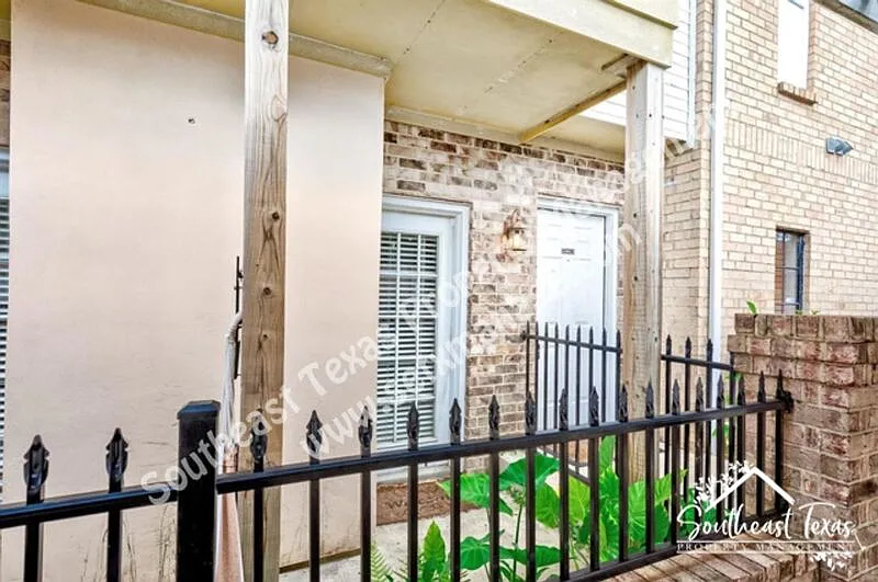 2 bed, 2.5 bath, 1215 sqft, $1,650 — Photo 4