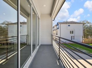 5623 Camino Encantado Dr, Houston, TX 77091
