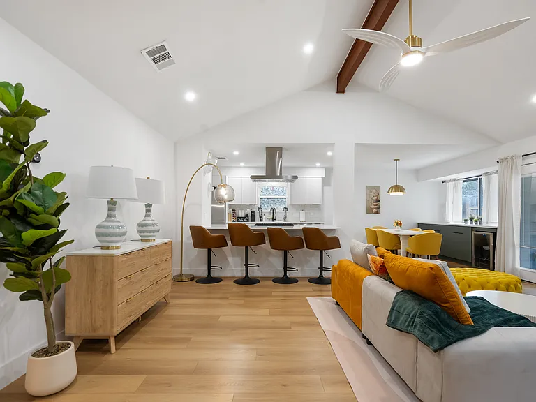 10803 Burnwood Dr — Photo 15