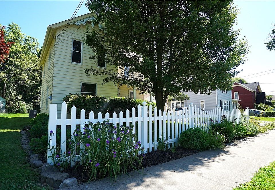 1st image of 81 W Marion St