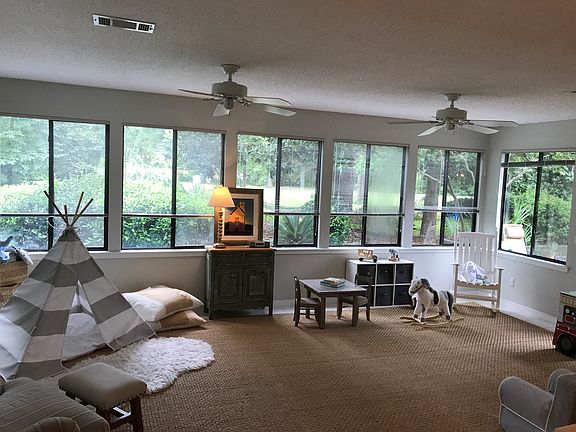4th image of 722 Prestwick Dr