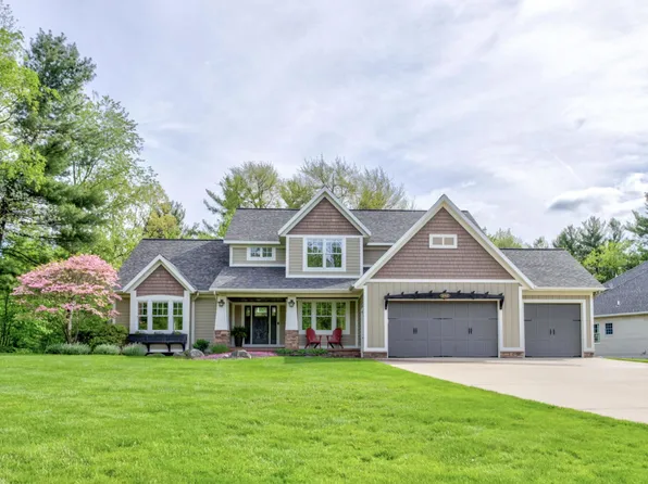 18918 Whispering Pines Way, Spring Lake, MI 49456
