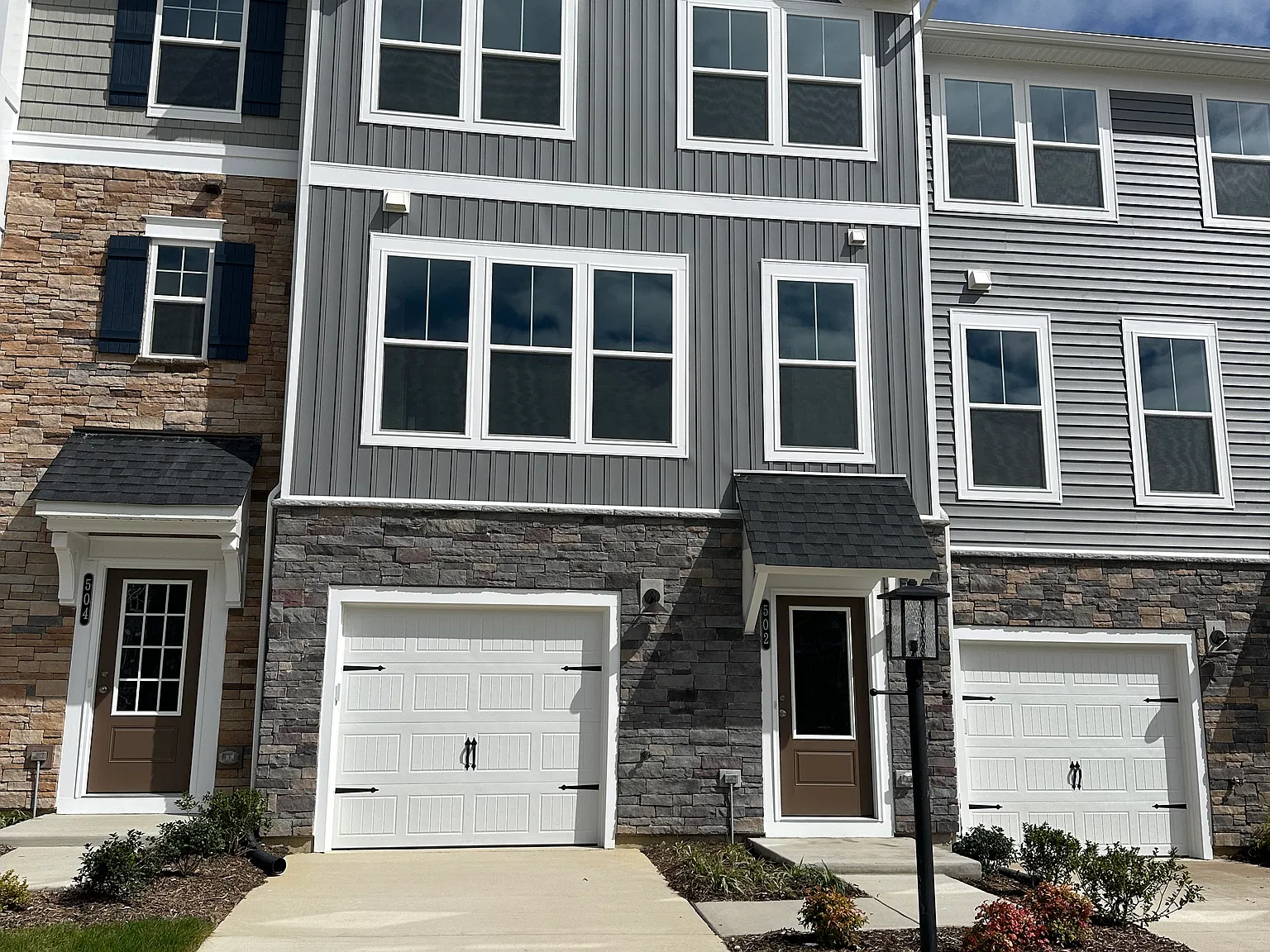 4 bed, 3.5 bath, 2113 sqft, $2,800 — Photo 3
