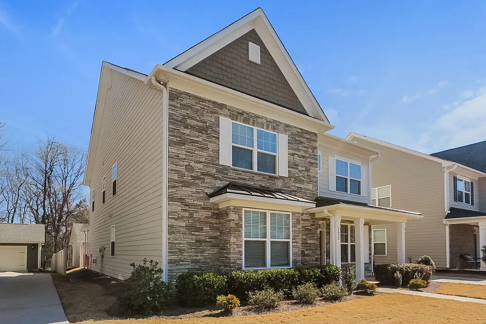 5 bed, 3.5 bath, 3004 sqft, $3,190 — Photo 4