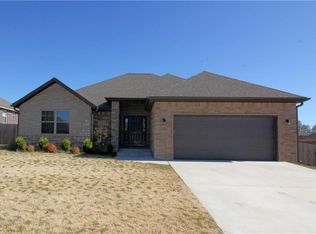 205 Cherokee St, Lowell, AR 72745