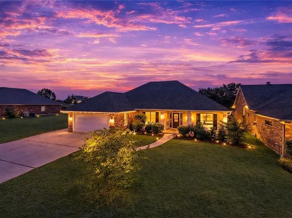 414 Moonraker Dr, Slidell, LA 70458