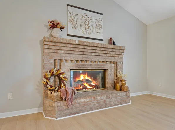 131 Hickory Hollow Ln, Ringgold, GA 30736