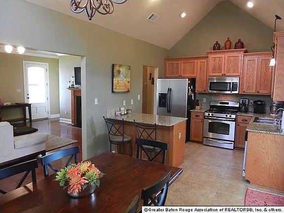 3rd image of 6654 Lakeridge Dr
