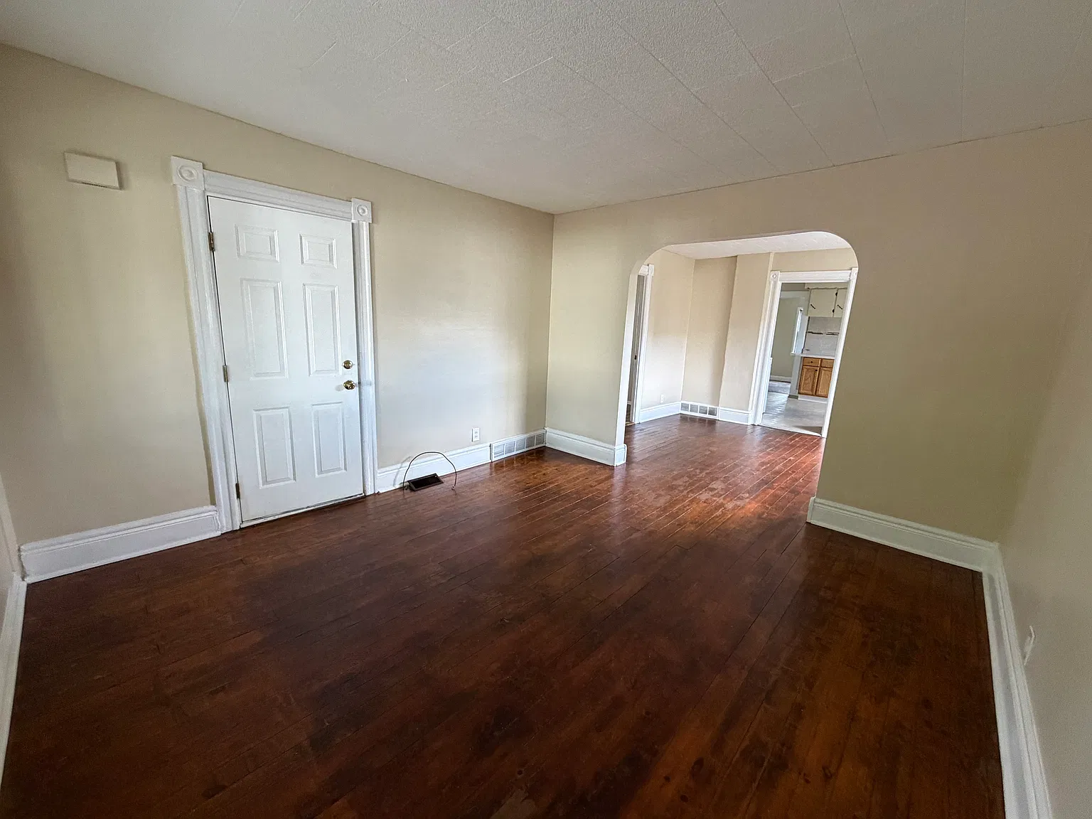 426 Ideal St — Photo 4