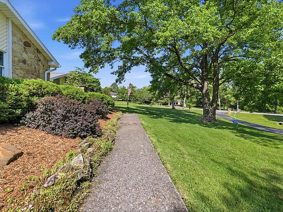 3rd image of 4045 S Gran Haven Dr