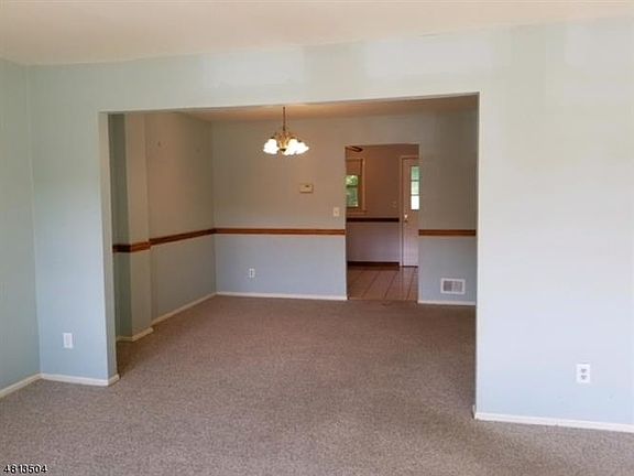 5th image of 44 Stratford Dr #H44