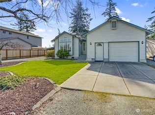 2215 29th St, Anacortes, WA