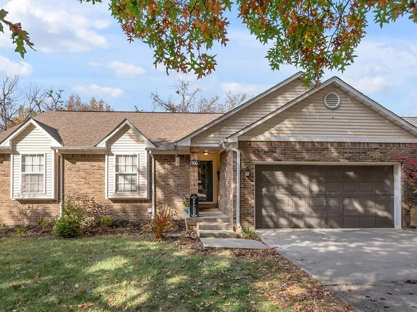 857 Ridgebrook Rd, Lexington, KY 40509