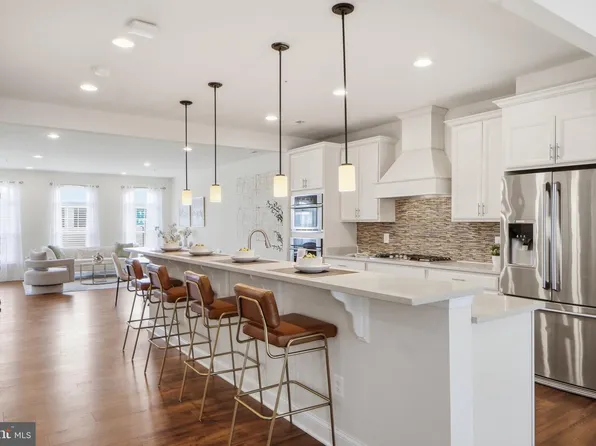 7134 Proclamation Pl, Frederick, MD 21703