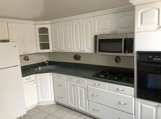 228 Maple St #1, Weehawken, NJ 07086