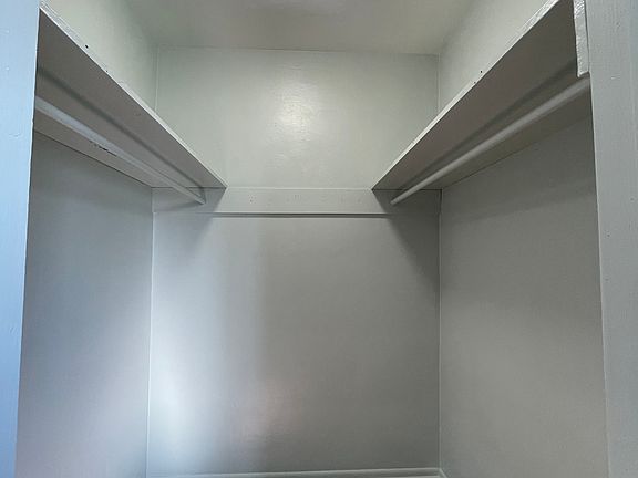 2nd image of 634 Collins Ave Floor 2