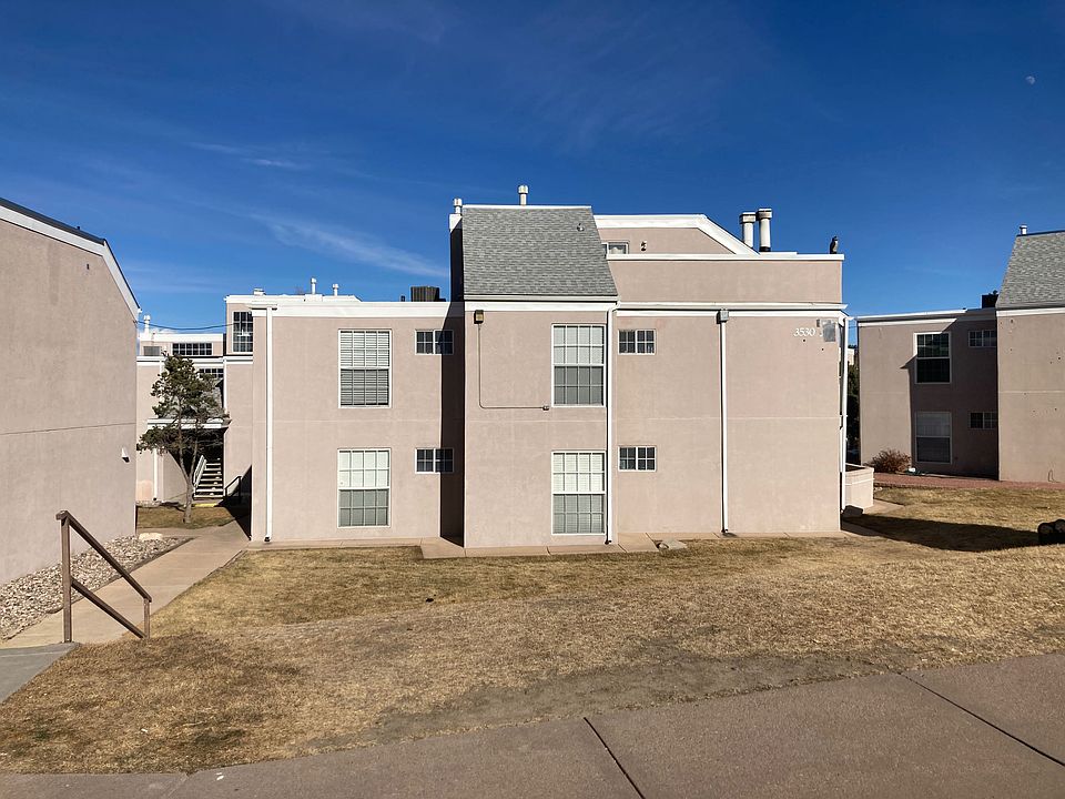 2nd image of 3530 Parkmoor Village Dr
