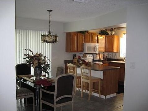 4th image of 1805 Elaine Dr
