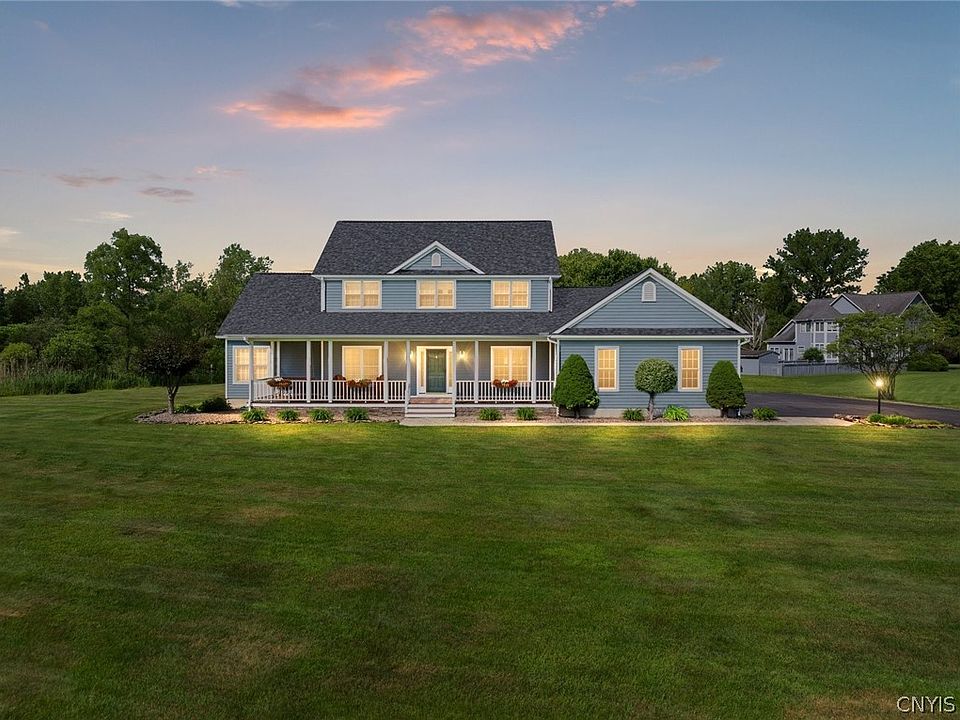 1st image of 8641 Emerald Cir S