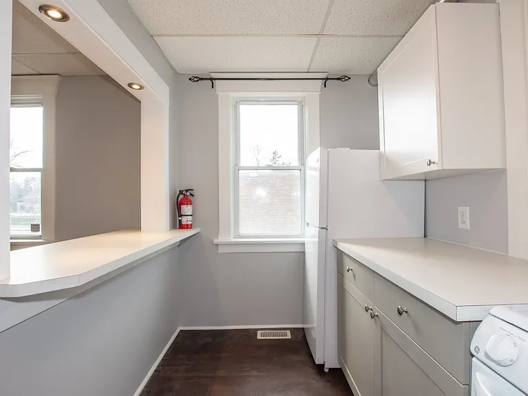 5431 Bridge St #4 — Photo 10