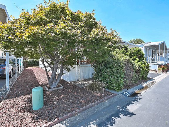 4th image of 575 San Pedro Ave Space 42