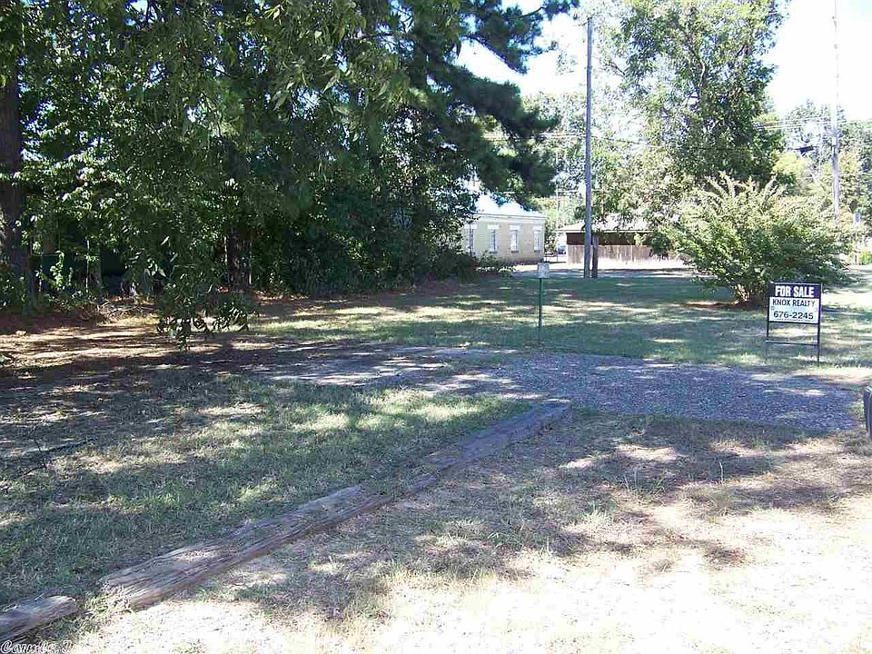 2nd image of 102 Court St