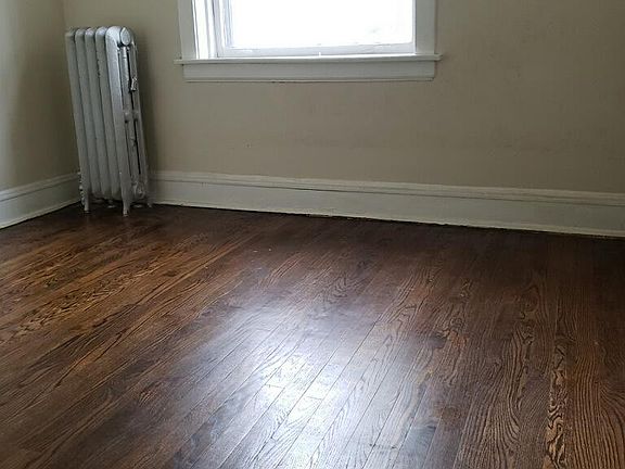 2nd image of 4139 W Leland Ave APT 1W