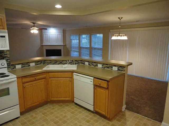 Building Photo - 5001 Babbling Brook Dr